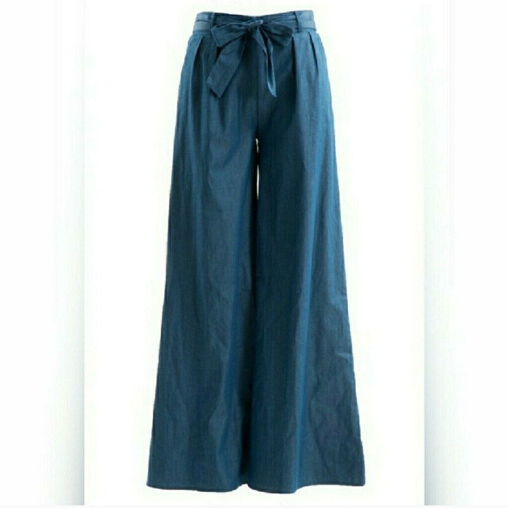 Wide leg pants with front tie