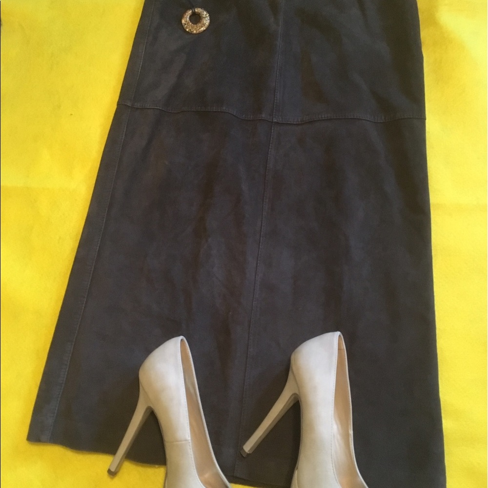 Suede skirt