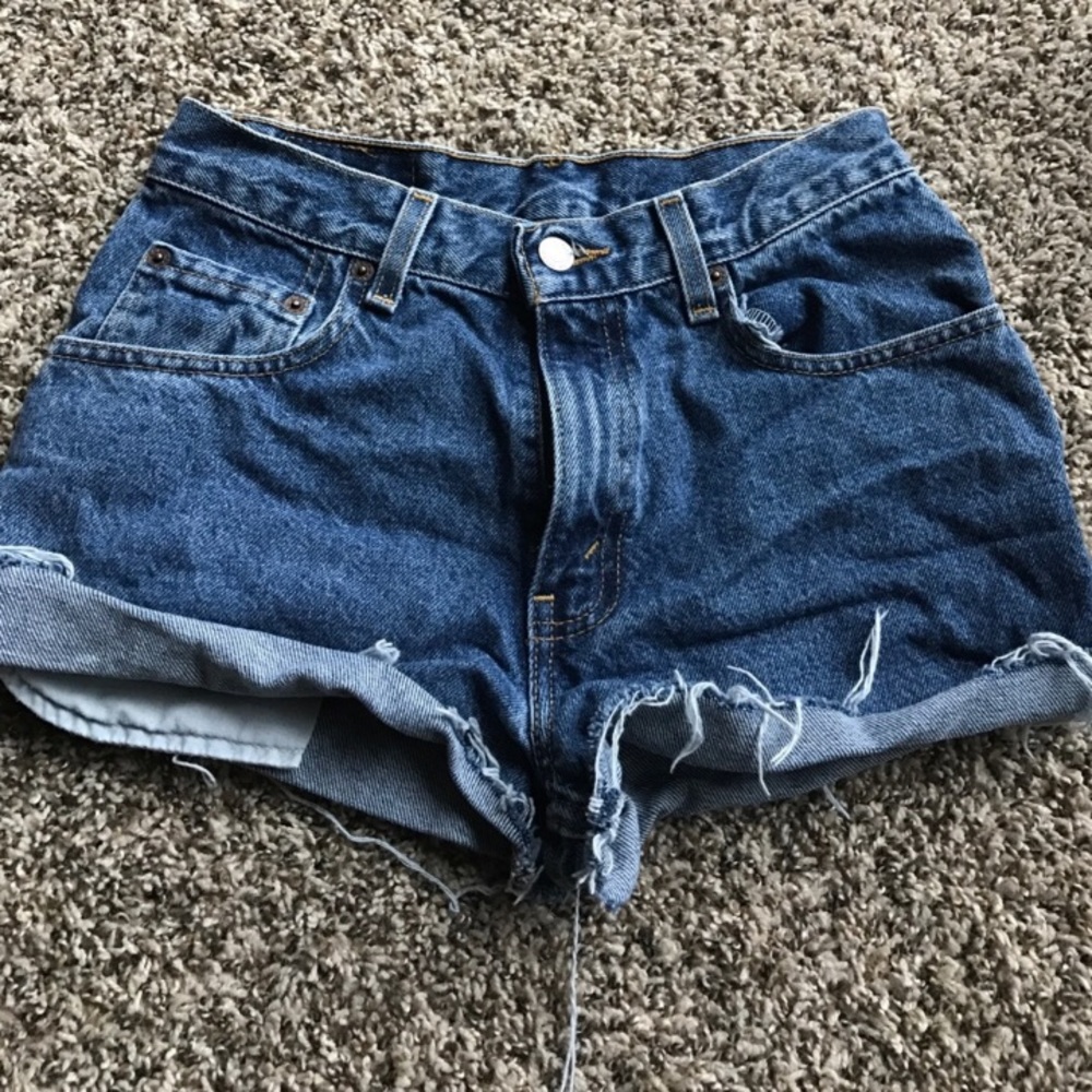 Vintage Levi's high waister cut offs shorts