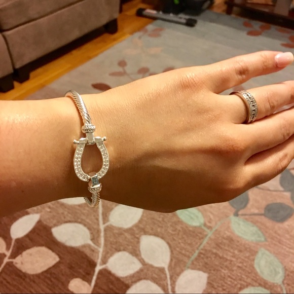 ❗️SOLD❗️925 Silver Plated Cuff Bangle - Picture 2 of 4