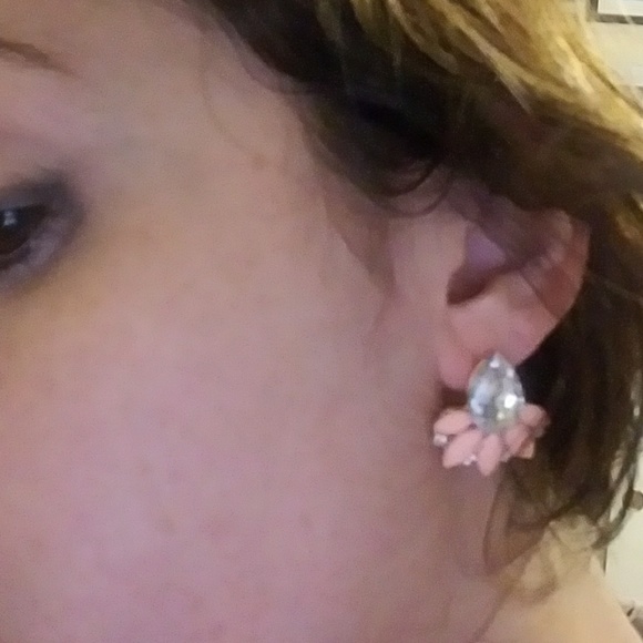 •2 for $15• Flower Drop Earrings - Picture 6 of 7