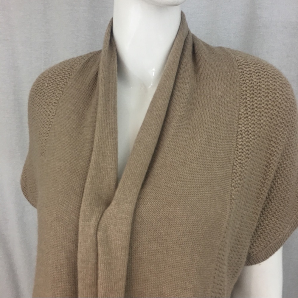 SOLD 🌳Small LOFT No Close Long Sweater Cardigan - Picture 4 of 7