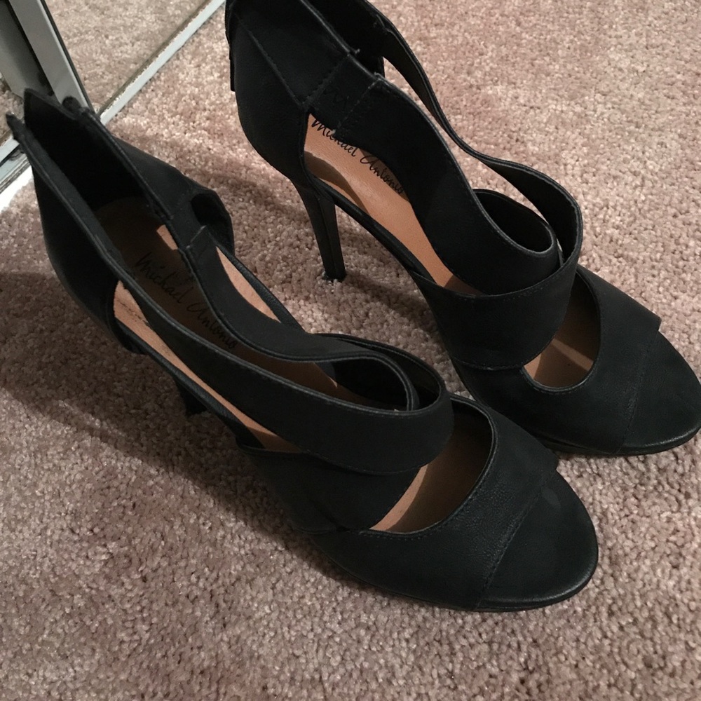 Black strappy heels