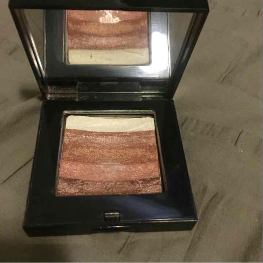 Bobby Brown shimmer brick (bronze )