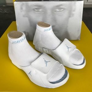 Jordan Women's Float slides size 6