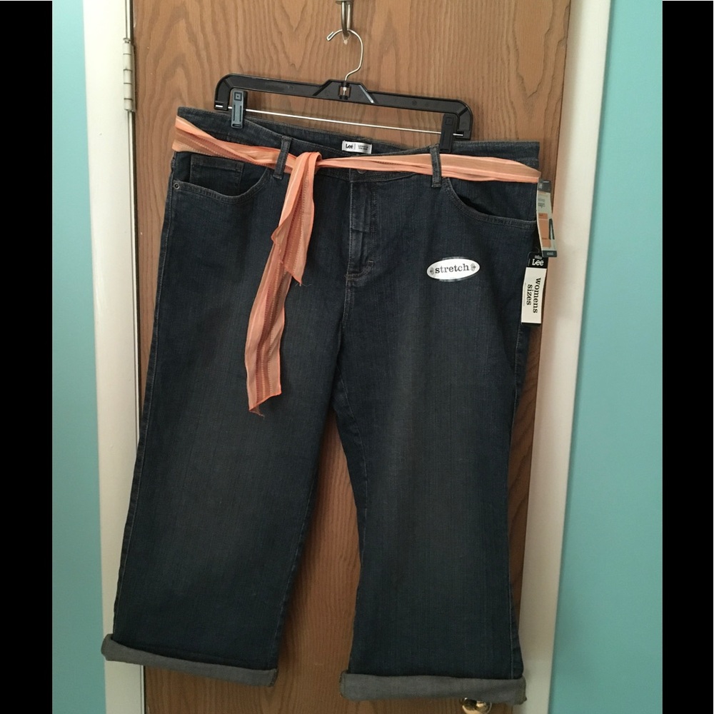 Lee Mid Capri length jeans