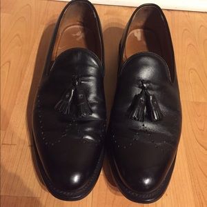 Men's dress shoes