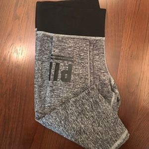 PINK yoga pants 😍