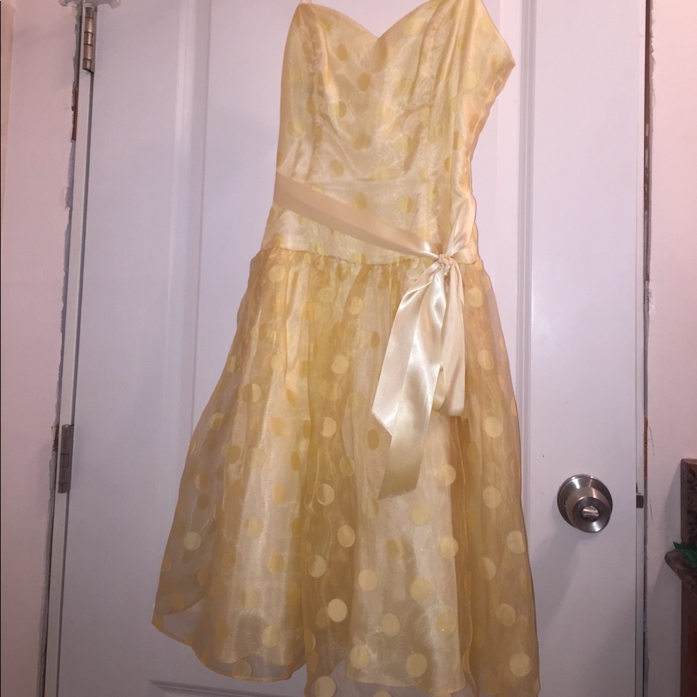 Yellow dress