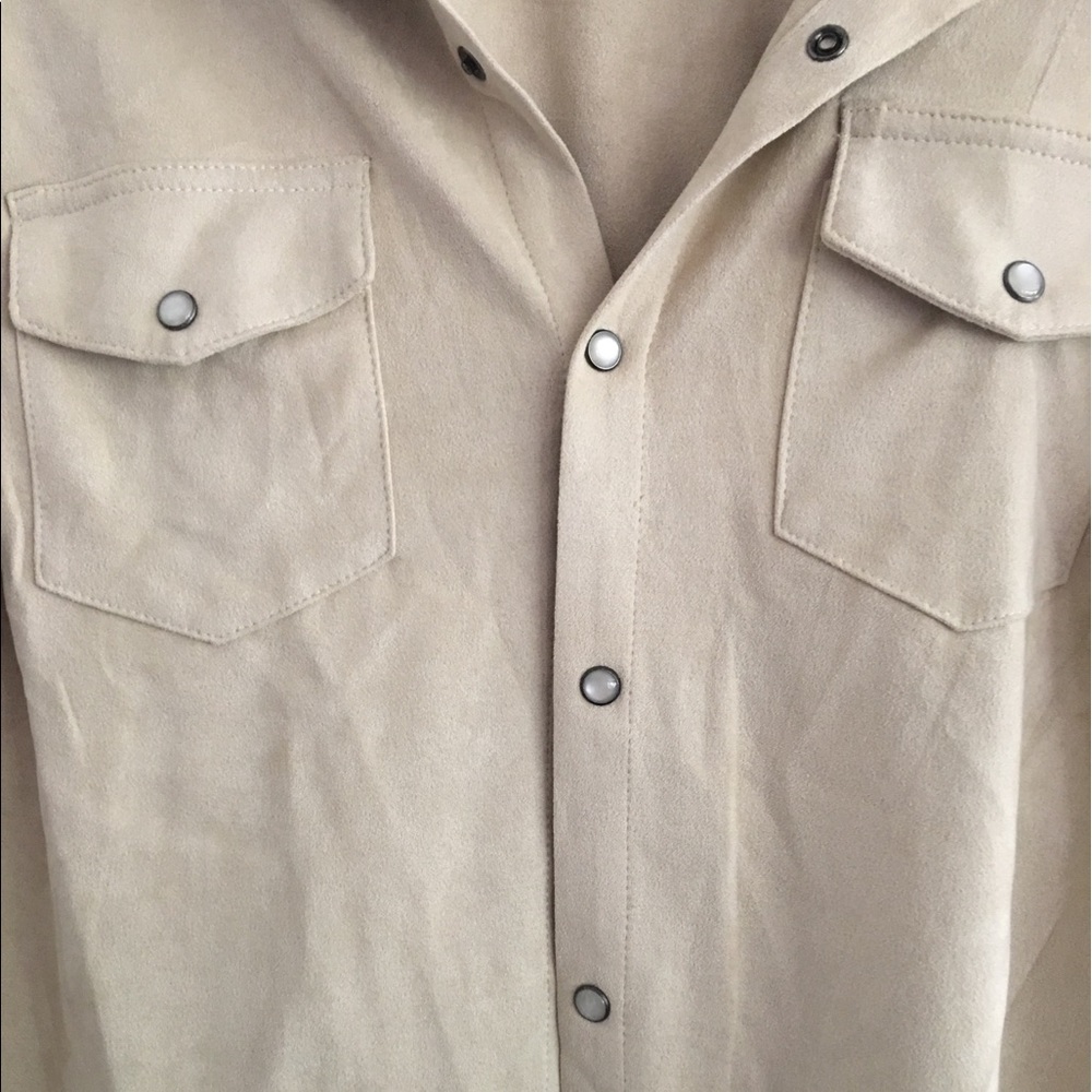 LF button down - Picture 3 of 4