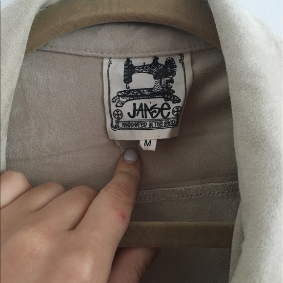 LF button down - Picture 2 of 4