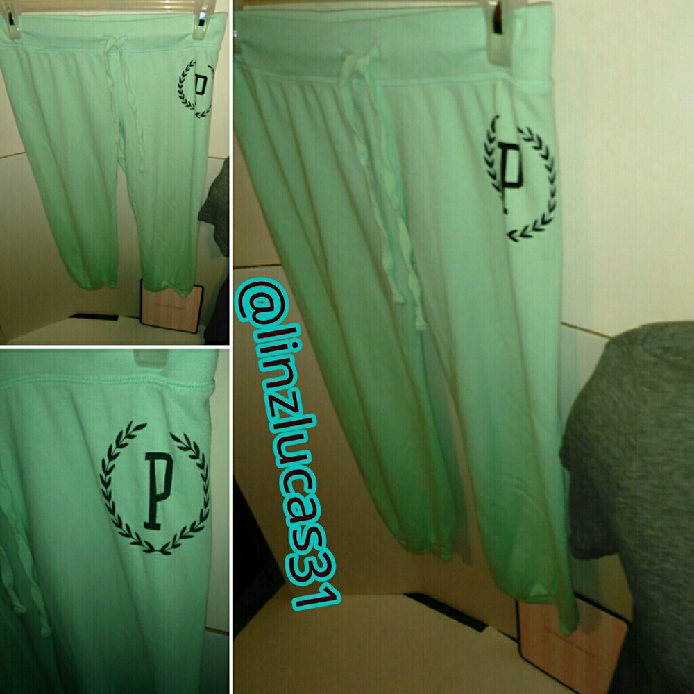 VSPINK szXS mint green capris, NWOT