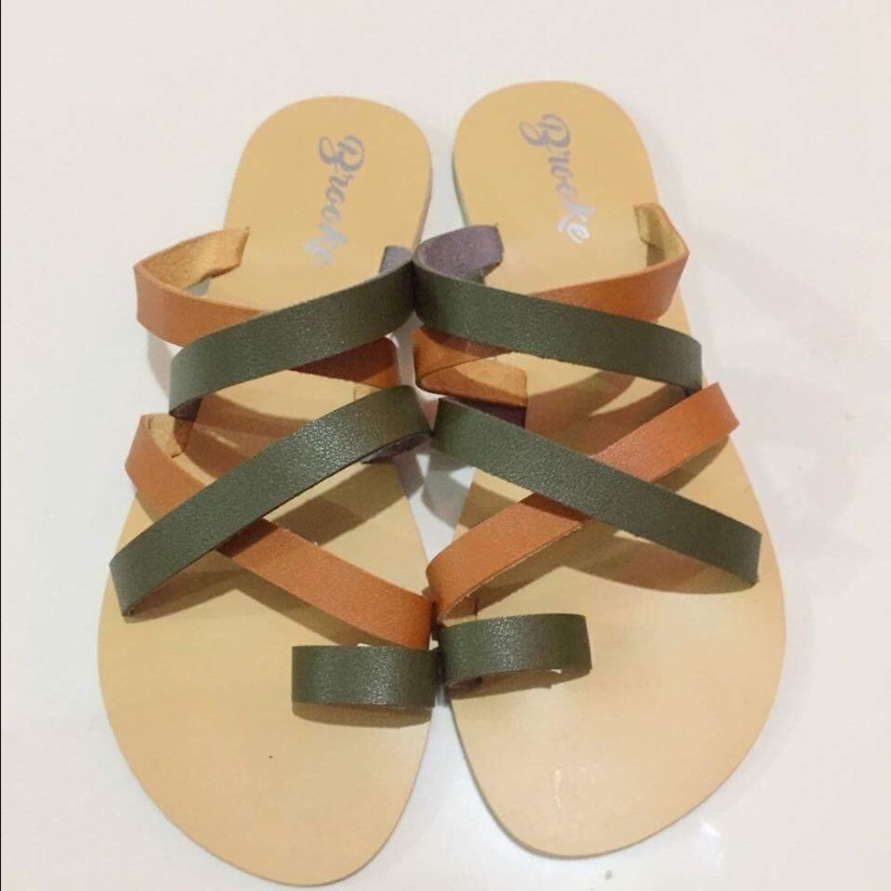 Brand New Sandals - Picture 2 of 3