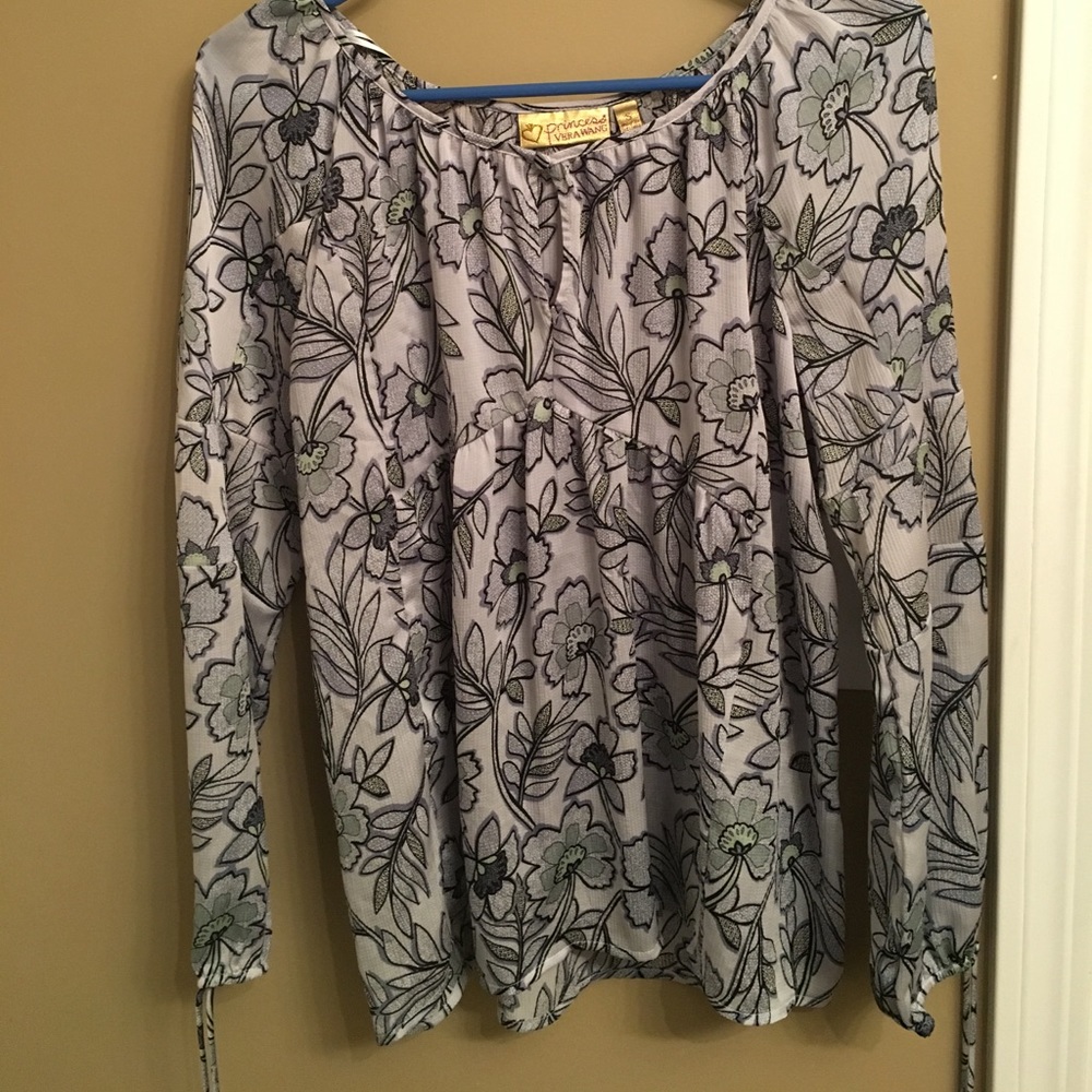Elegant long sleeve top