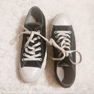 Black Converse
