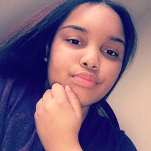 Meet your Posher, Erika