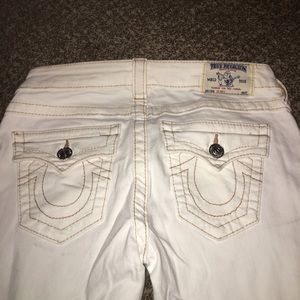 Size 28 white true religion jeans !