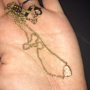 Kendra Scott necklace