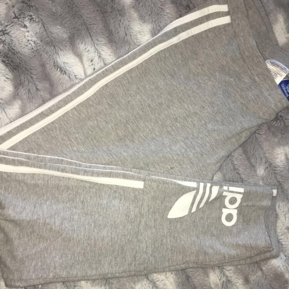 adidas gray logo leggings