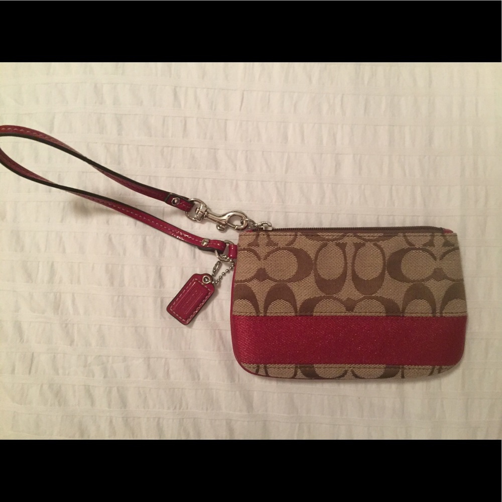 🎉PRICE DROP🎉Coach Wristlet
