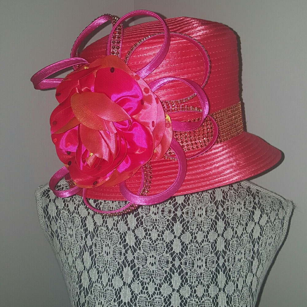 Beautiful New Coral Derby style hat