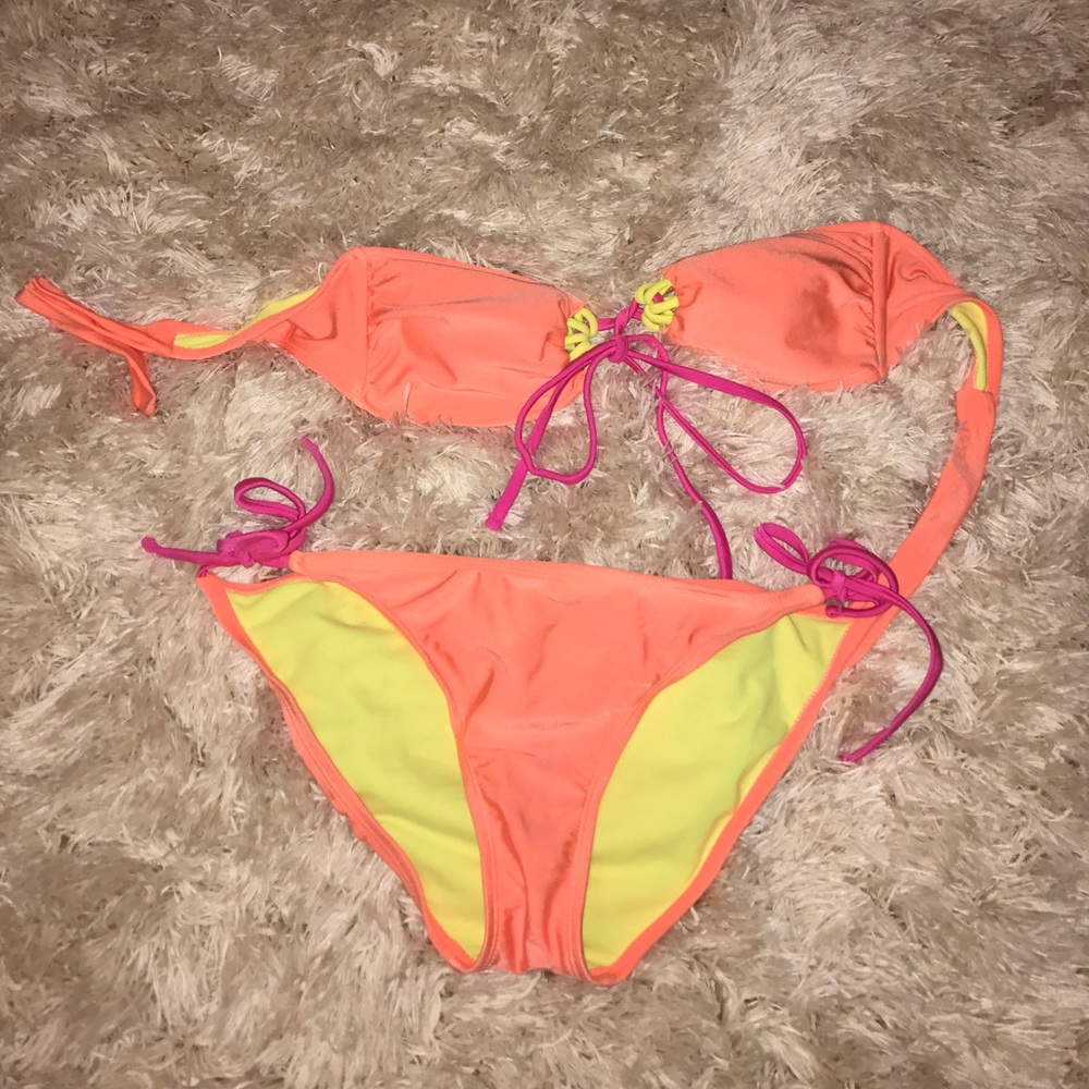 Bathing suit