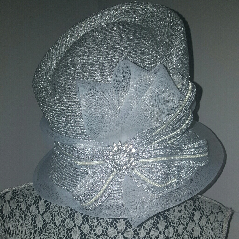Platinum rhinestone derby Style hat