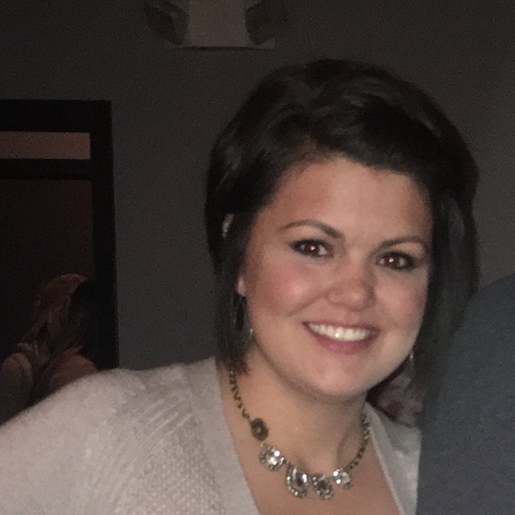 Meet your Posher, Christina - Picture 1 of 1