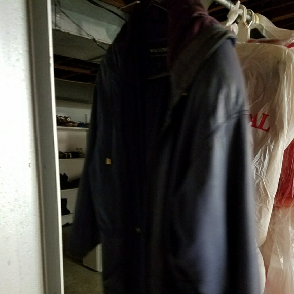 Purple leather coat - Picture 2 of 2