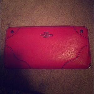 Coach wallet PLEASE BUY