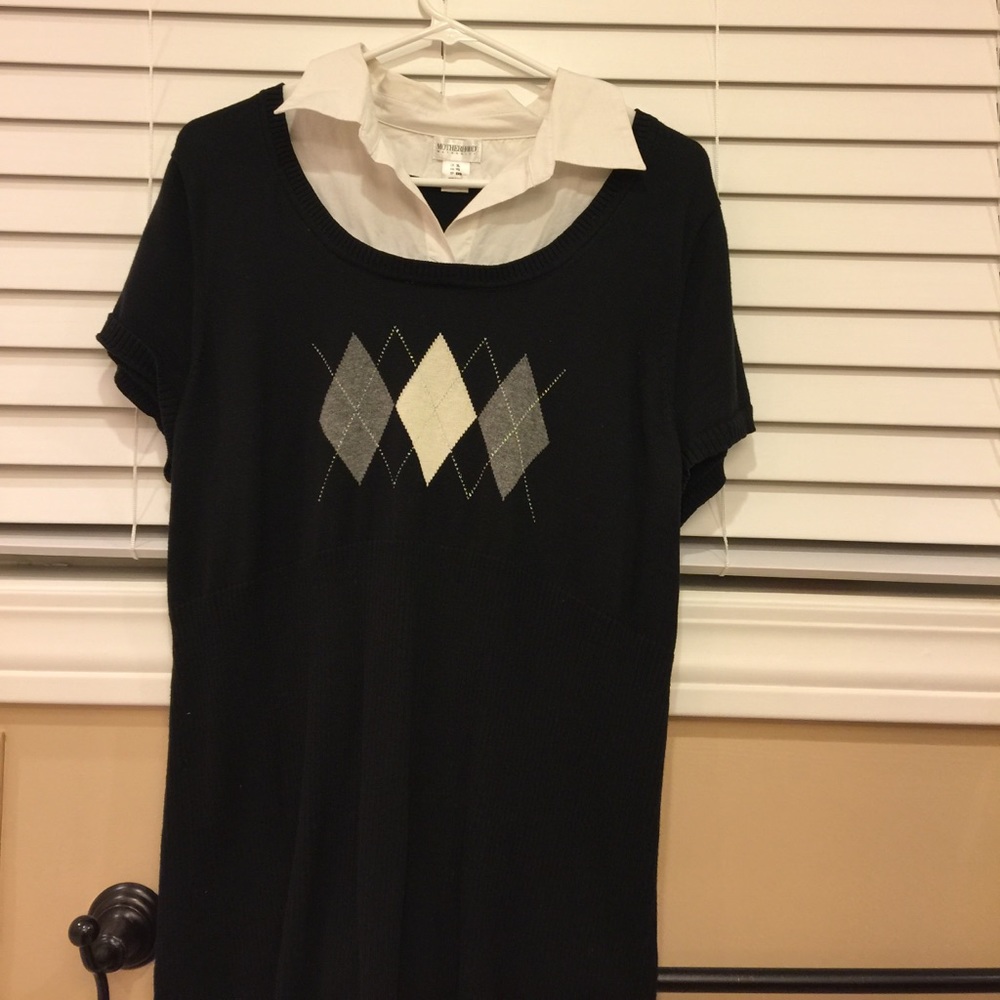 Short sleeve black argyle maternity sweater