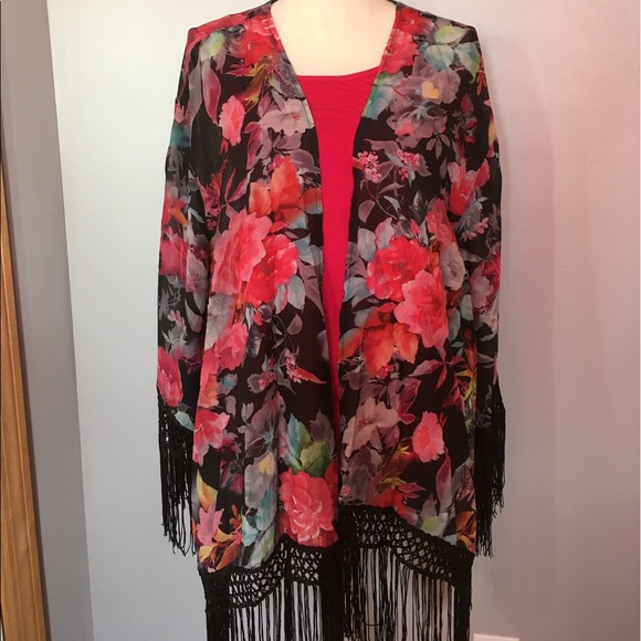 Last One! Small. Fringed Floral Kimono - Picture 2 of 5