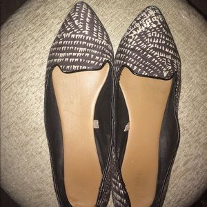 Flats. White and black print.