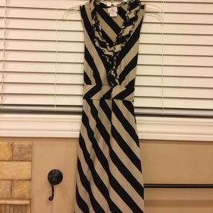 Sleeveless striped maternity dress