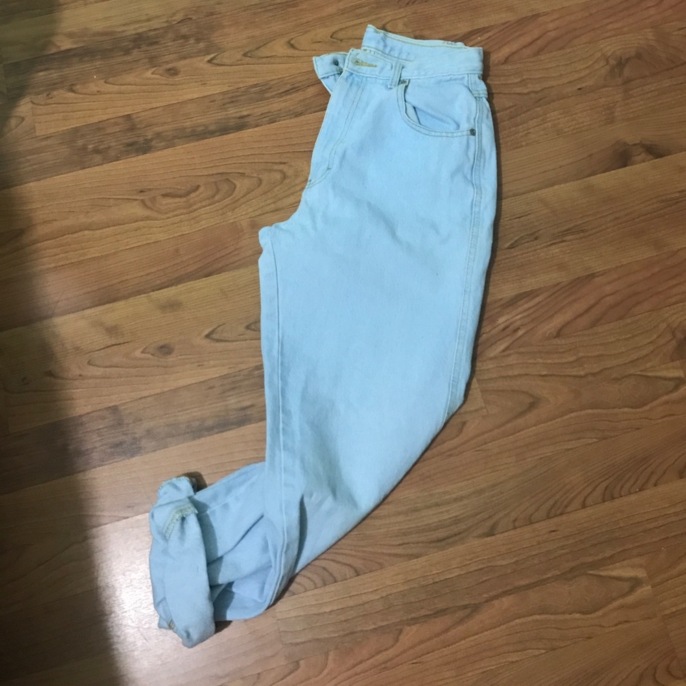 High Waisted Light washed denim mom jeans