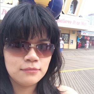 Meet your Posher, Amy