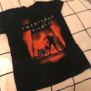 2017 Twenty one pilots tour tee shirt