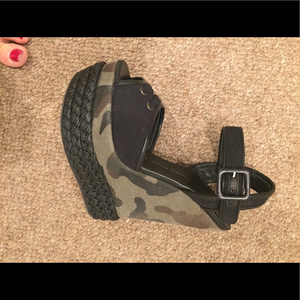 Giuseppe Zanotti cameo platform shoes