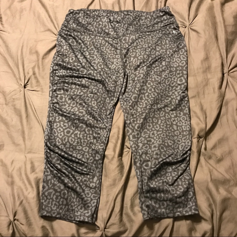 Danskin Dri-More Leopard Capris