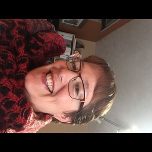 Meet your Posher, Sanna