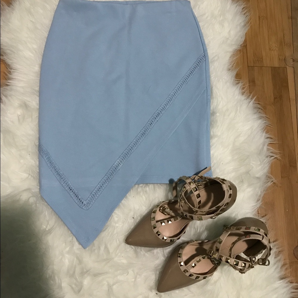 NWOT Baby blue pencil skirt🌿