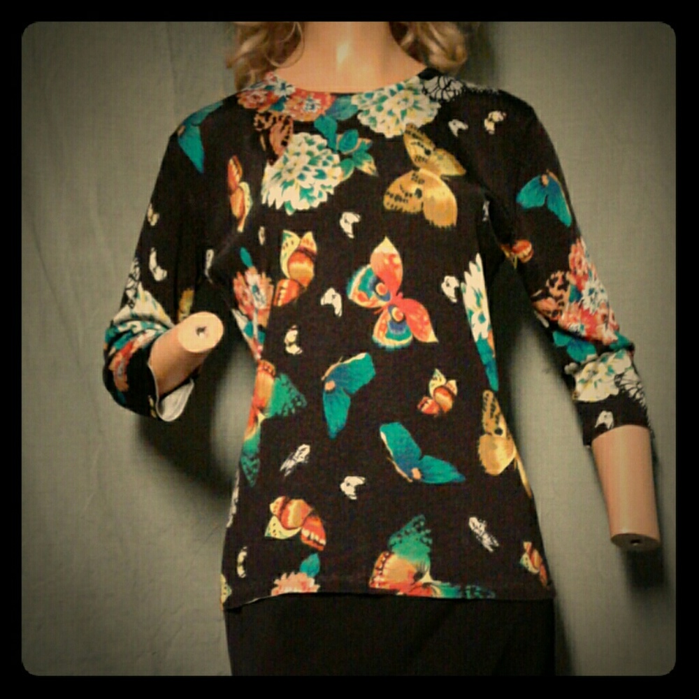 Butterfly and Floral Print 3/4 Sleeve Black Top