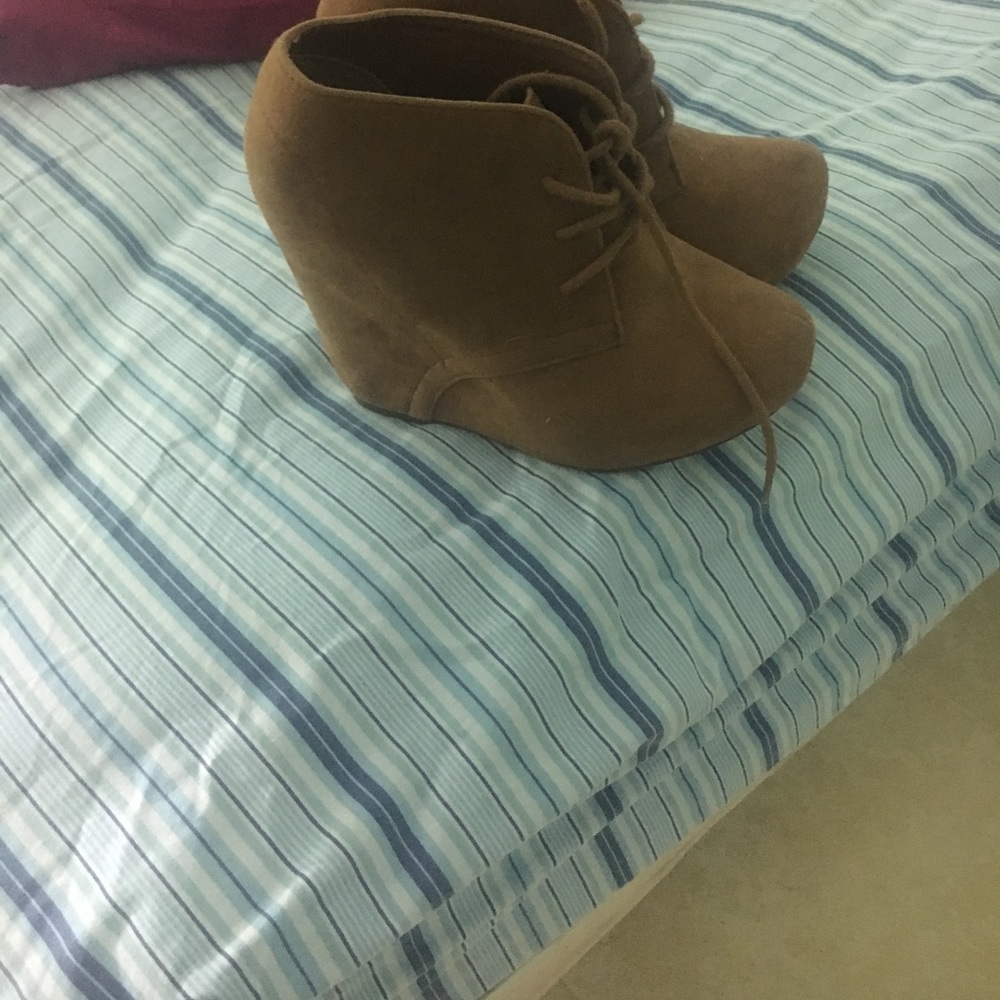 Thier shi heels