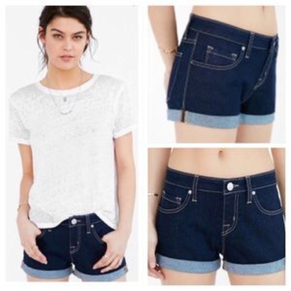 SOLD ❌ BDG Shortie shorts!