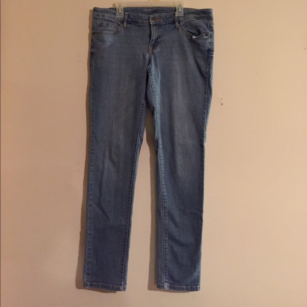 Light Wash Low-Rise Skinny Jeans