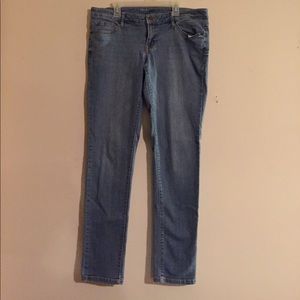 Light Wash Low-Rise Skinny Jeans