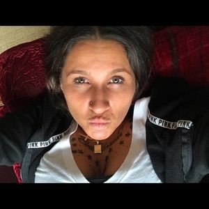 Meet your Posher, Moneer