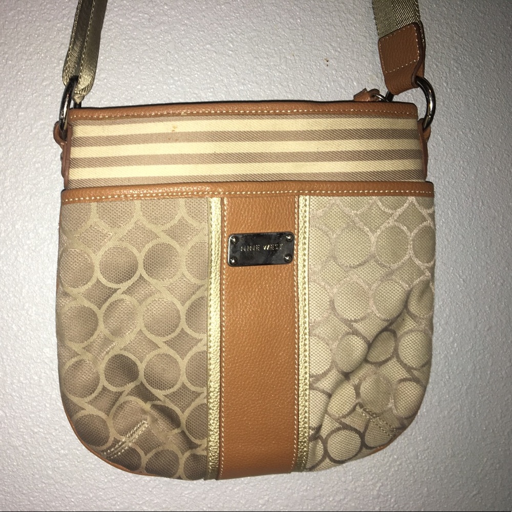 Over the Shoulder tan Nine West purse