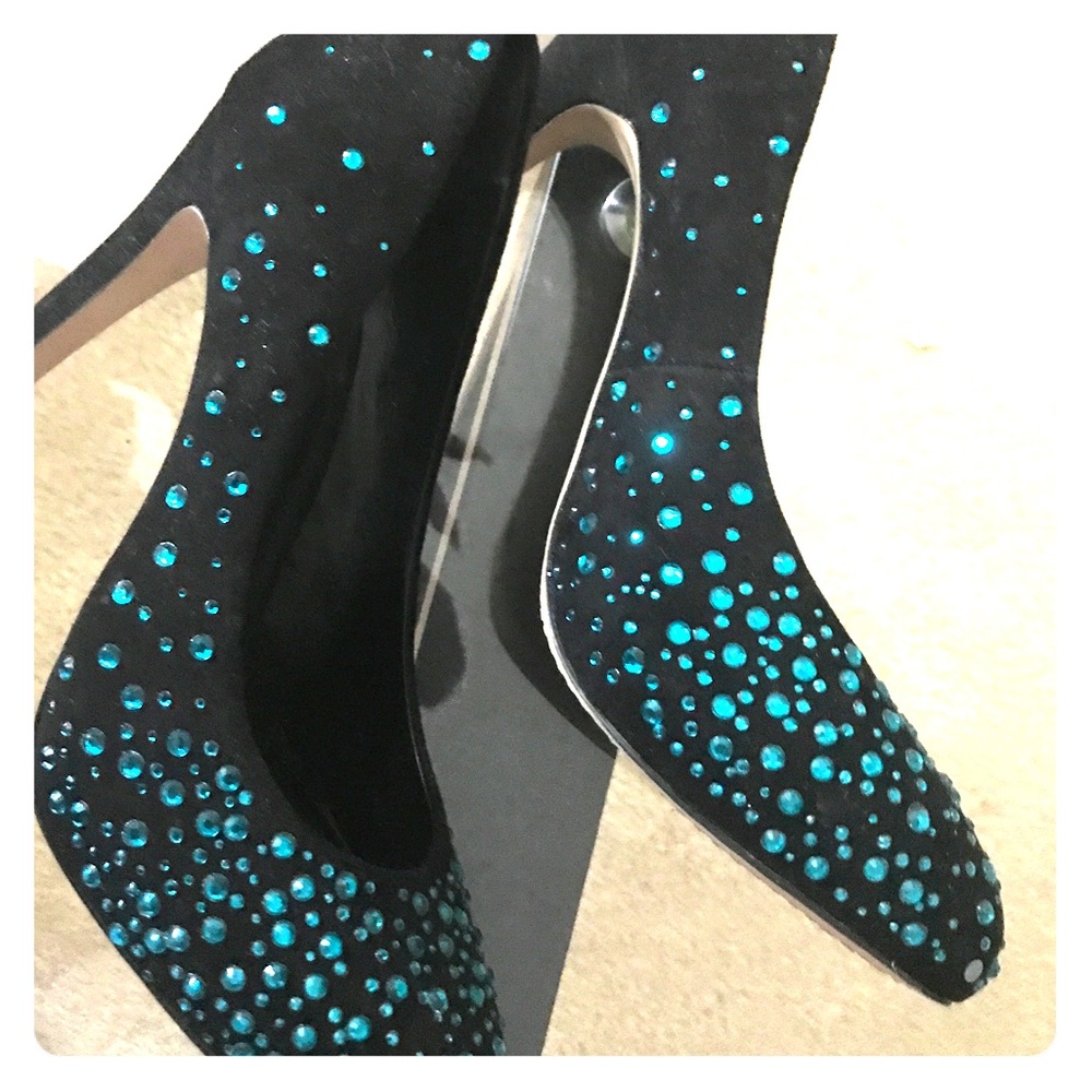 Heels never worn
