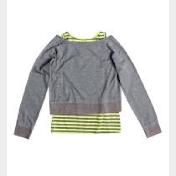 ๐ROXY COOL PINEAPPLE TEE - Picture 3 of 4